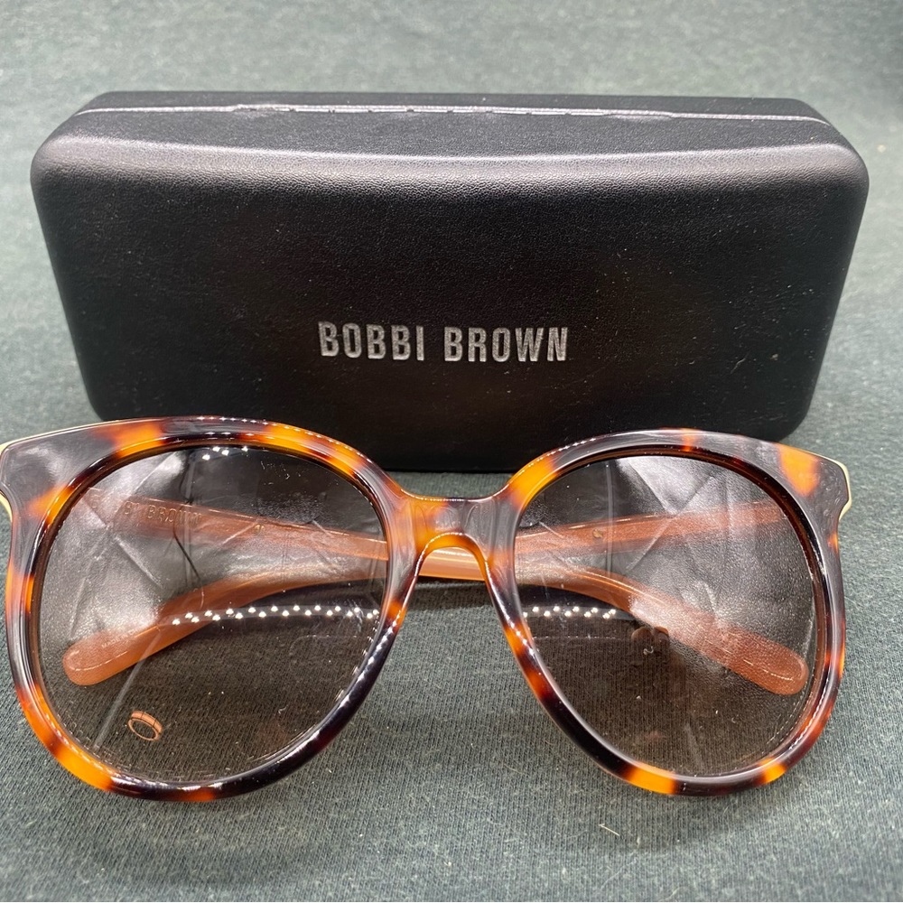 Bobbi Brown sunglasses (never been worn)